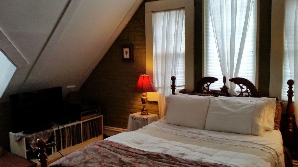 Clifford House Private Home B&B คลีฟแลนด์ ภายนอก รูปภาพ