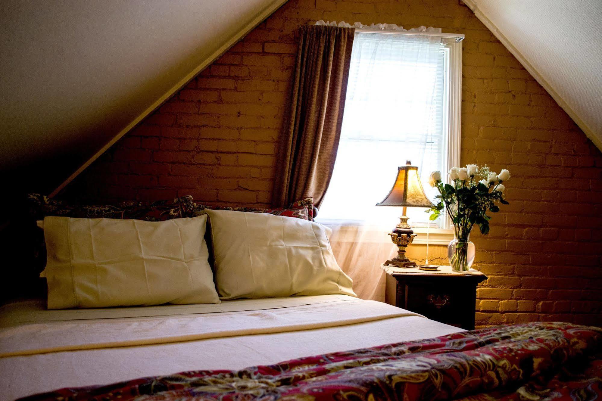 Clifford House Private Home B&B คลีฟแลนด์ ภายนอก รูปภาพ